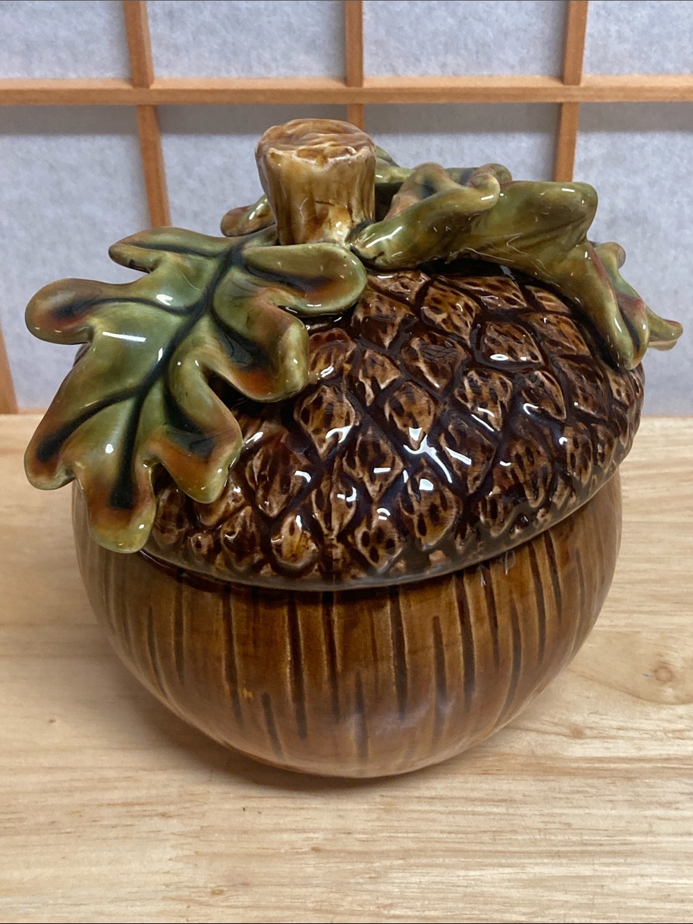 Ceramic Acorn Canister with Oak Leaf Lid - Picture 3 of 11